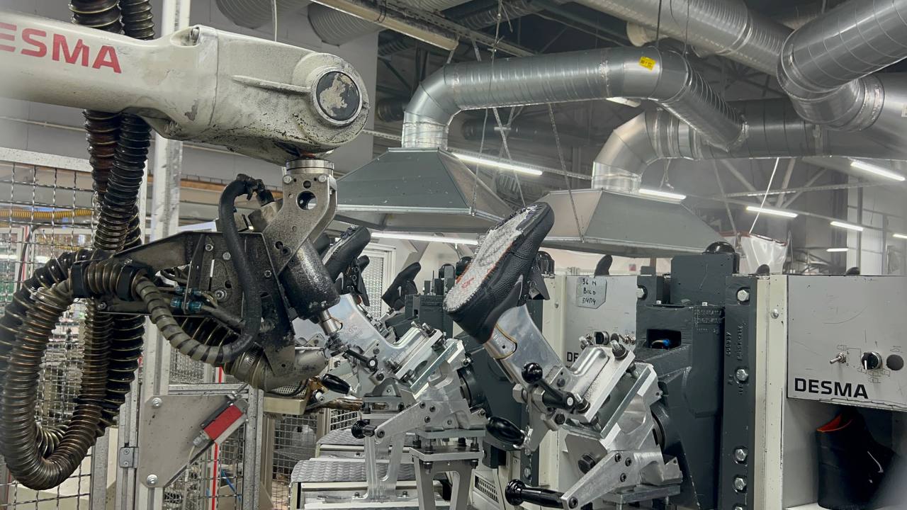 Работа над материалами AT-333